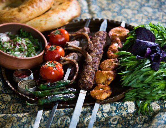 الطعام والضيافة الأذرية تجربة لا تُنسى لمحبي الجوانب الثقافية والتذوق الفريد